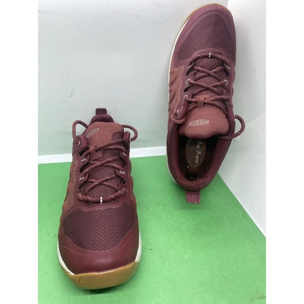 KEEN Explore WP Tawny Port/Satellite Hiking Outdoor Trail Shoes Womens Sz 9.5